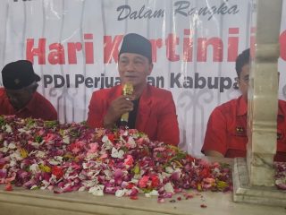 Ridwan Pimpin Kader Mengikuti Tahlil dan Doa DPC PDI Perjuangan Kabupaten Rembang di Makam RA Kartini
